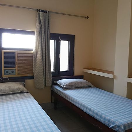 ורנאסי Scindhia Guest House מראה חיצוני תמונה