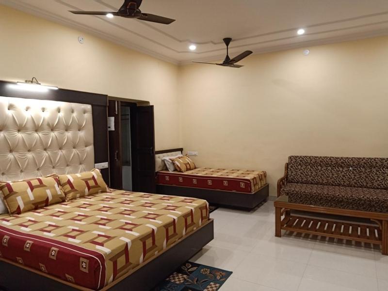 ורנאסי Scindhia Guest House מראה חיצוני תמונה