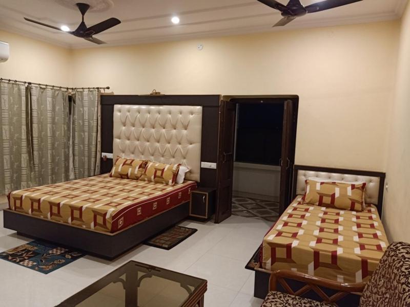 ורנאסי Scindhia Guest House מראה חיצוני תמונה