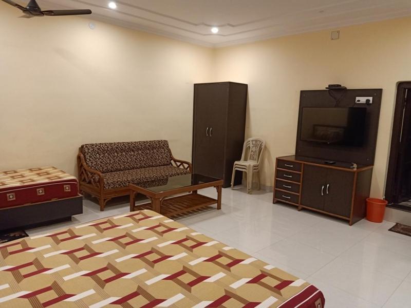 ורנאסי Scindhia Guest House מראה חיצוני תמונה