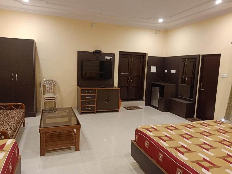 ורנאסי Scindhia Guest House מראה חיצוני תמונה