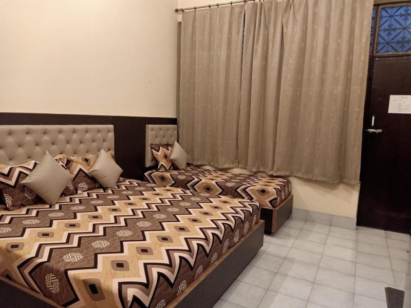 ורנאסי Scindhia Guest House מראה חיצוני תמונה