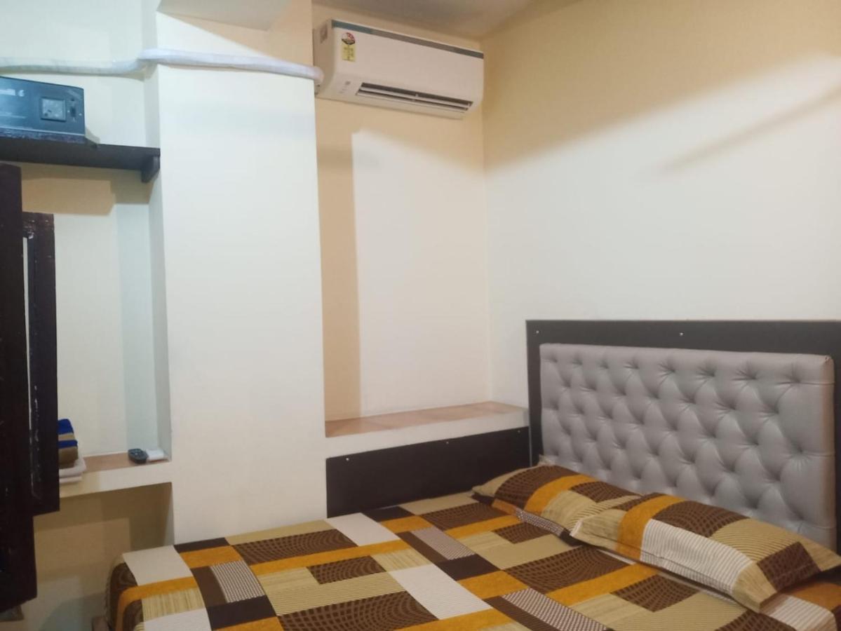 ורנאסי Scindhia Guest House מראה חיצוני תמונה
