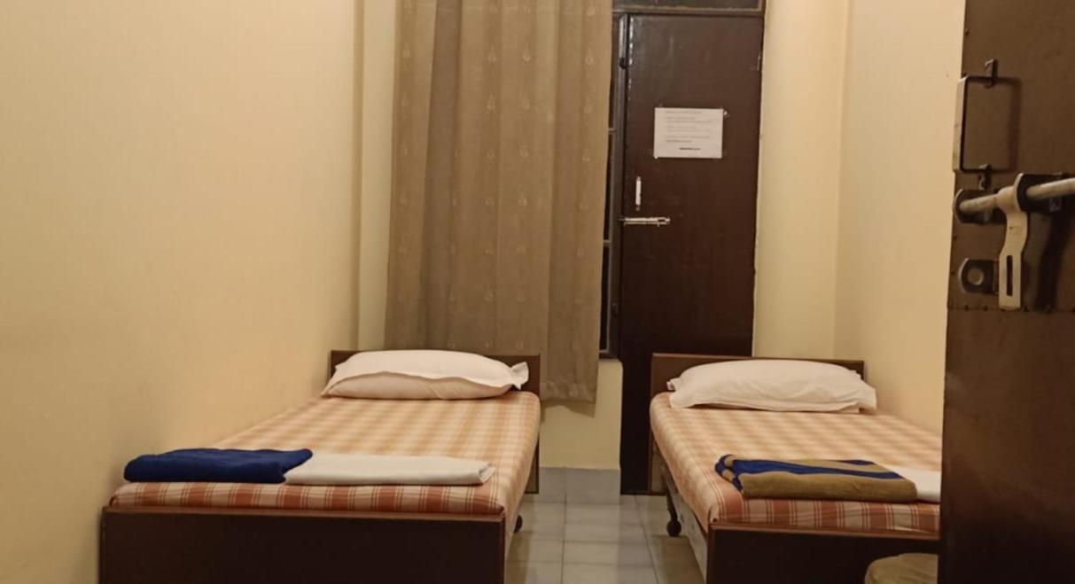ורנאסי Scindhia Guest House מראה חיצוני תמונה