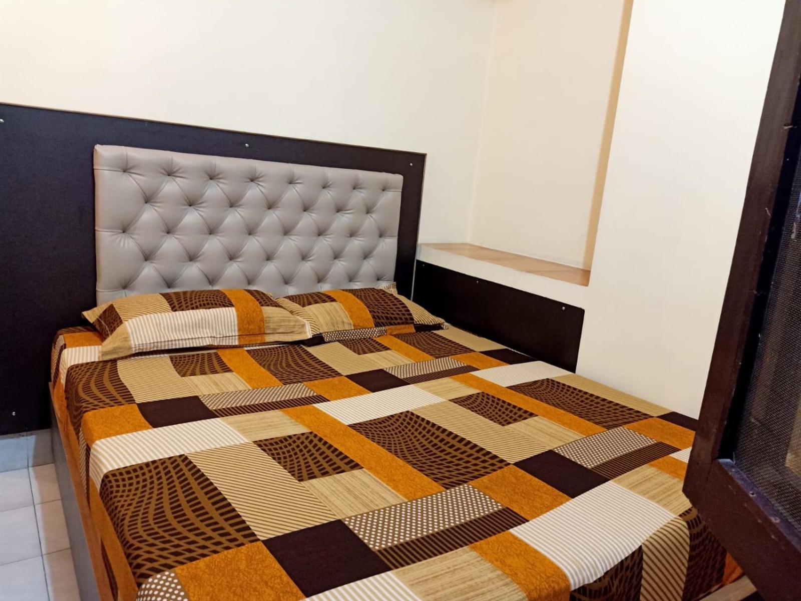 ורנאסי Scindhia Guest House מראה חיצוני תמונה