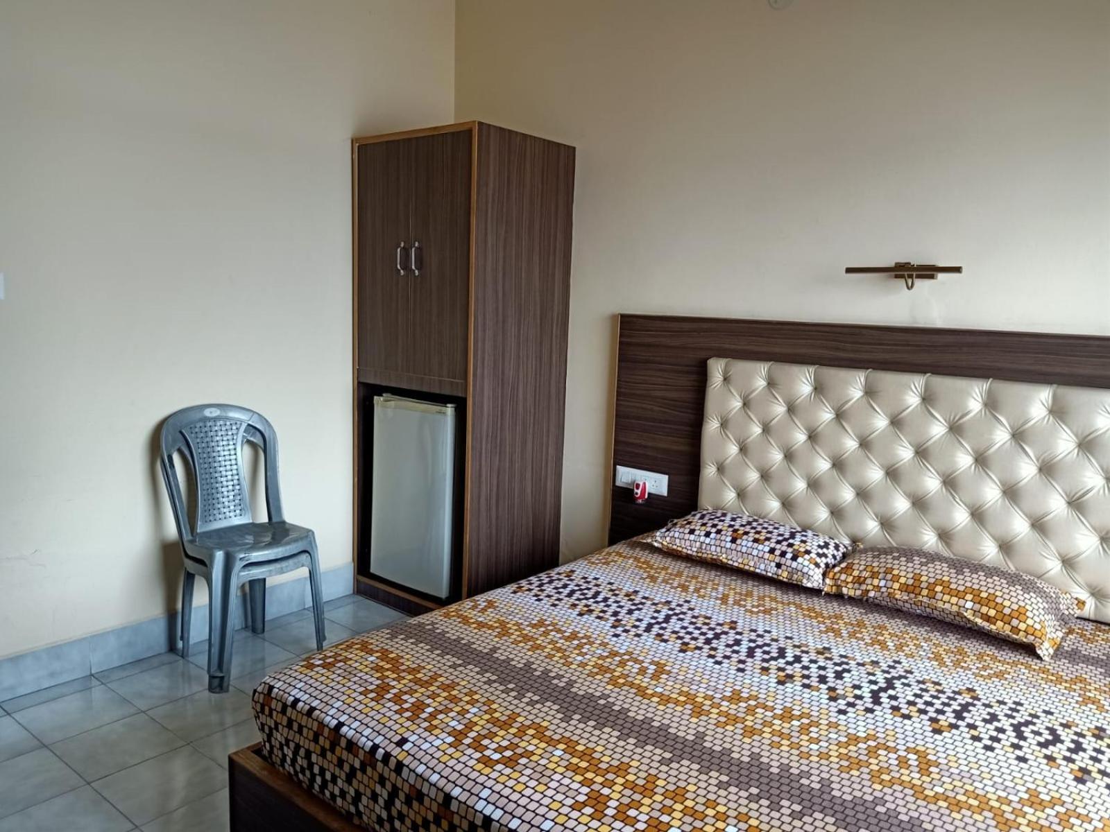 ורנאסי Scindhia Guest House מראה חיצוני תמונה