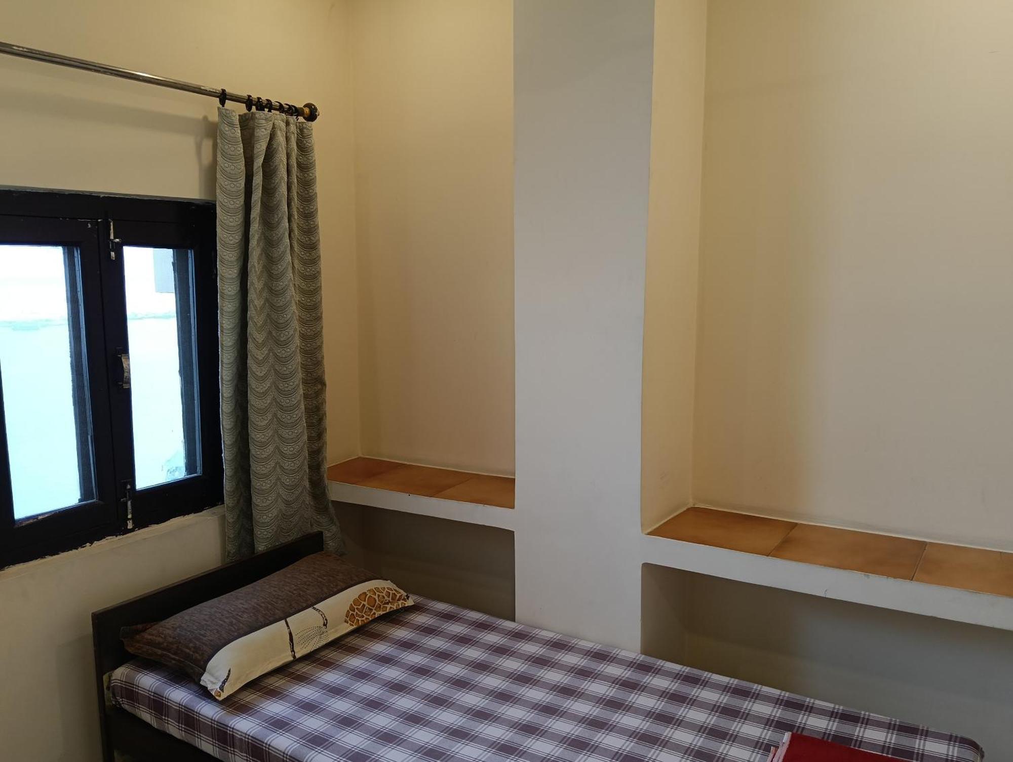 ורנאסי Scindhia Guest House מראה חיצוני תמונה