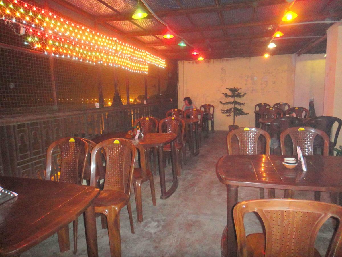 ורנאסי Scindhia Guest House מראה חיצוני תמונה