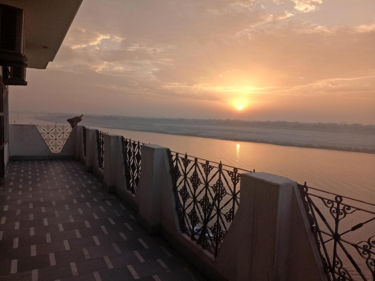 ורנאסי Scindhia Guest House מראה חיצוני תמונה