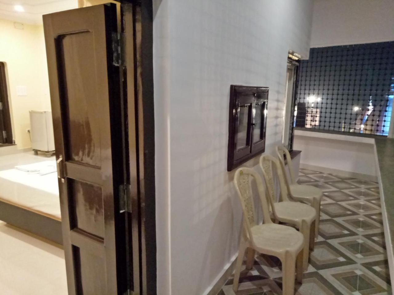 ורנאסי Scindhia Guest House מראה חיצוני תמונה